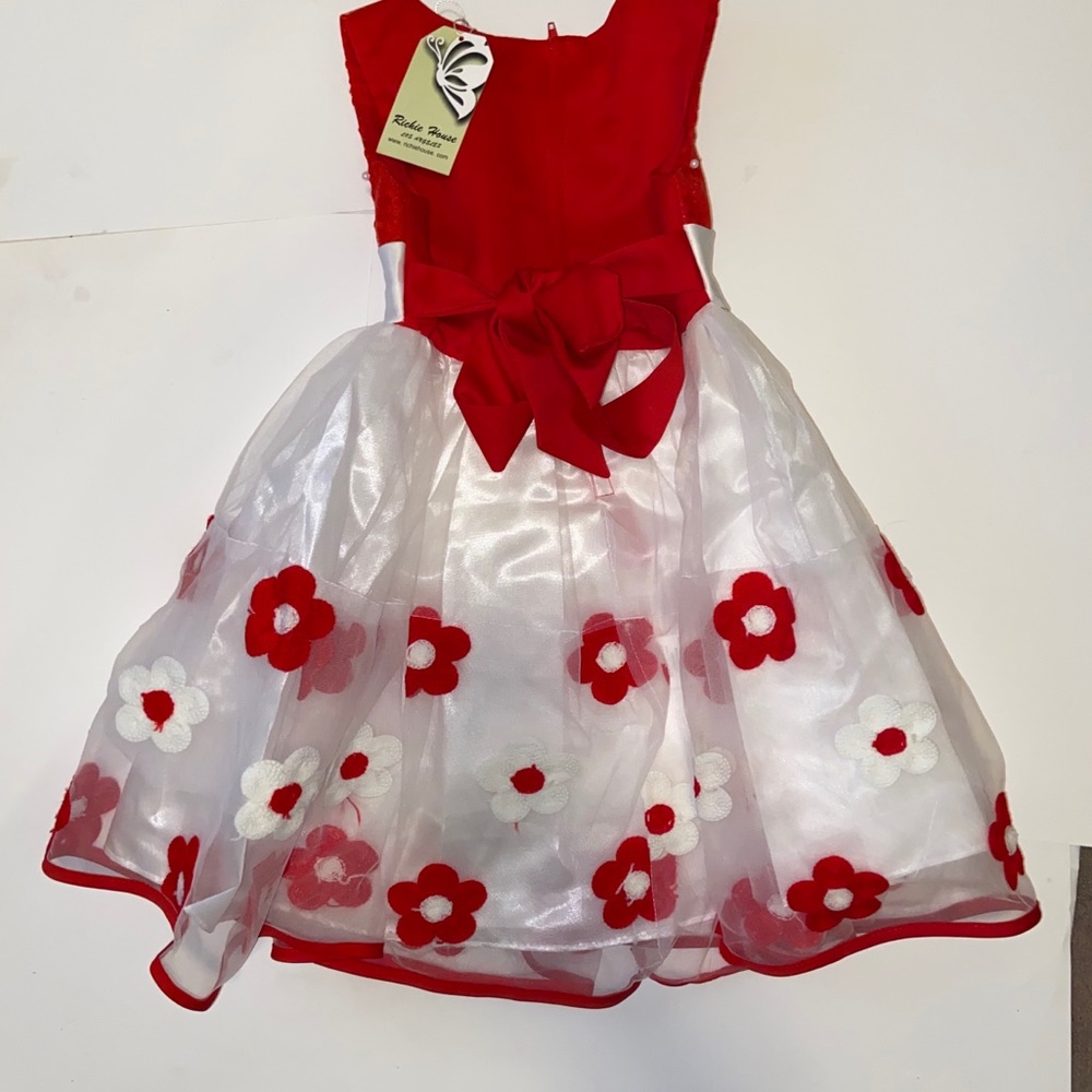 New!! Beautiful Red & White Dress Size 3/4